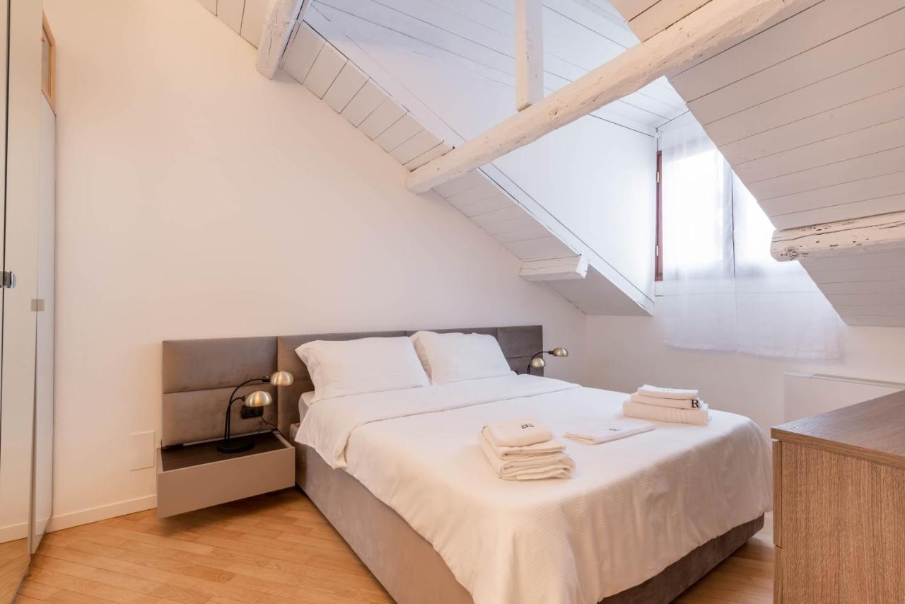 Brera Flat Near Duomo Apartment มิลาน ภายนอก รูปภาพ