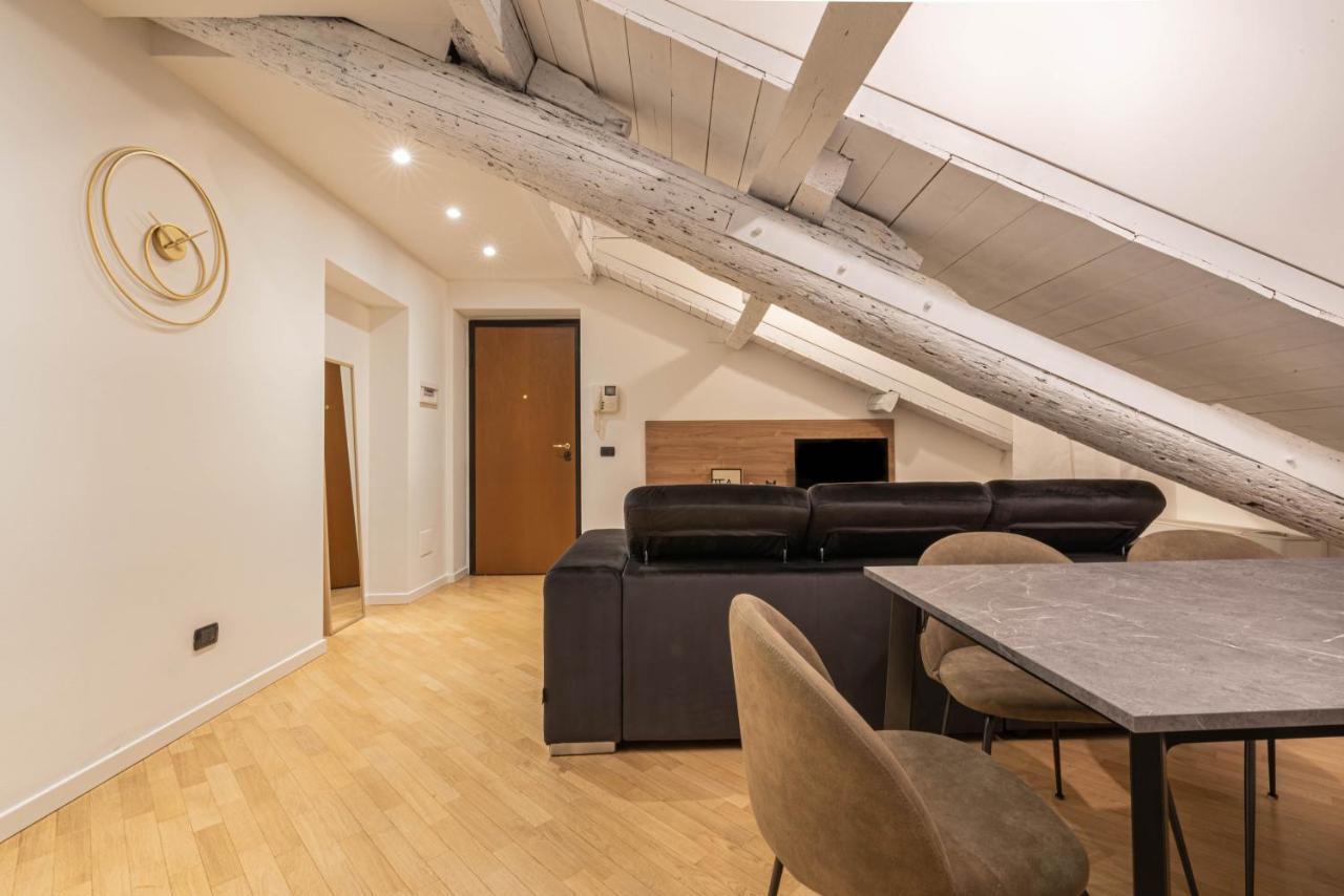 Brera Flat Near Duomo Apartment มิลาน ภายนอก รูปภาพ
